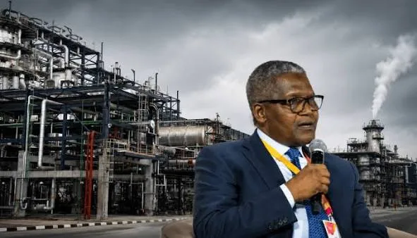 Нафтопереробний комплекс Dangote біля Лагоса на тлі підготовки найбільшого IPO Африки