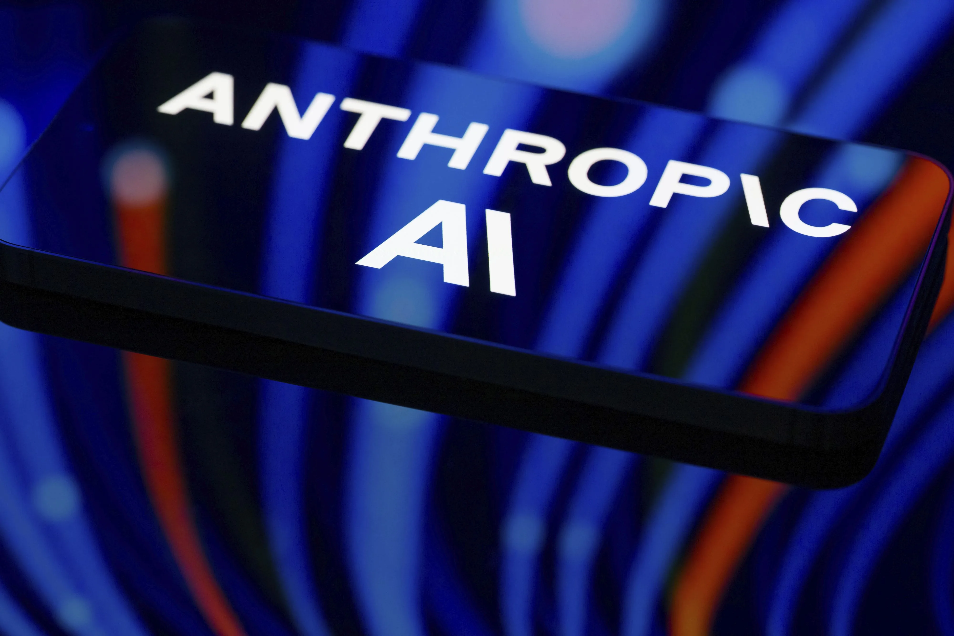 Anthropic готується до IPO з оцінкою понад $2 трлн: виручка зросла до $4,6 млрд, операційний збиток перевищив $8 млрд