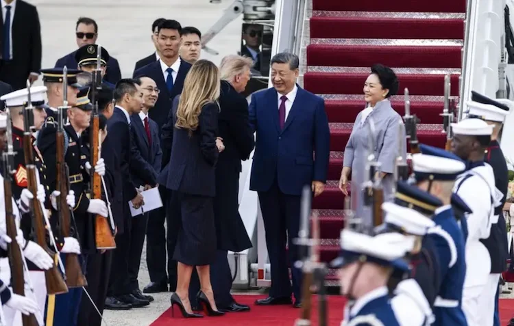 Сі Цзіньпін і Дональд Трамп під час саміту у Вашингтоні