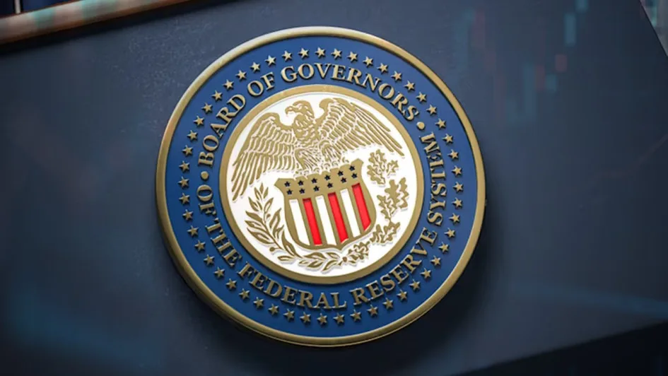 Будівля Федеральної резервної системи США на тлі графіка підвищення процентної ставки