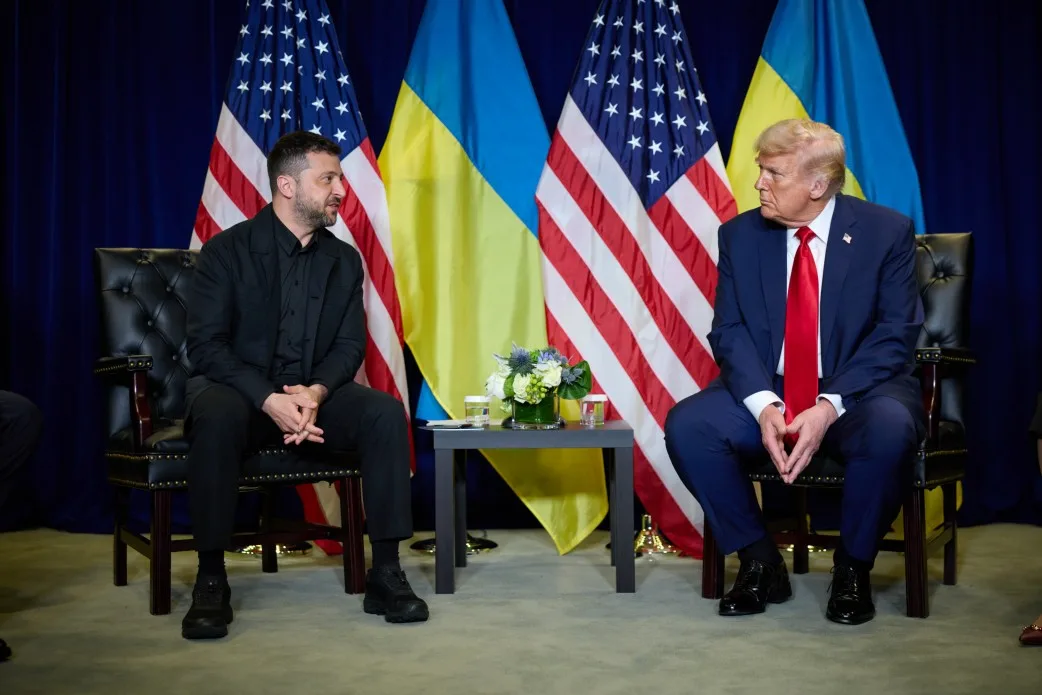 Володимир Зеленський і Дональд Трамп під час переговорів у Нью-Йорку