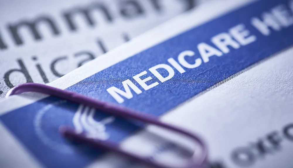 США виплатять по $90 більш ніж 20 млн учасників Medicare