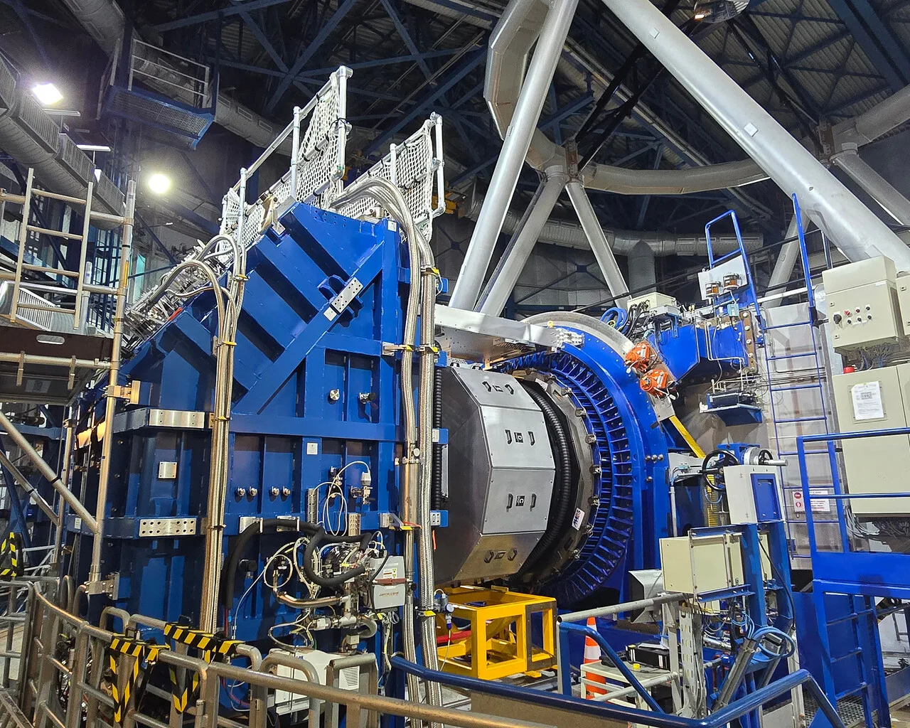 MOONS VLT спектрограф, MOONS, VLT, ESO, спектроскопія